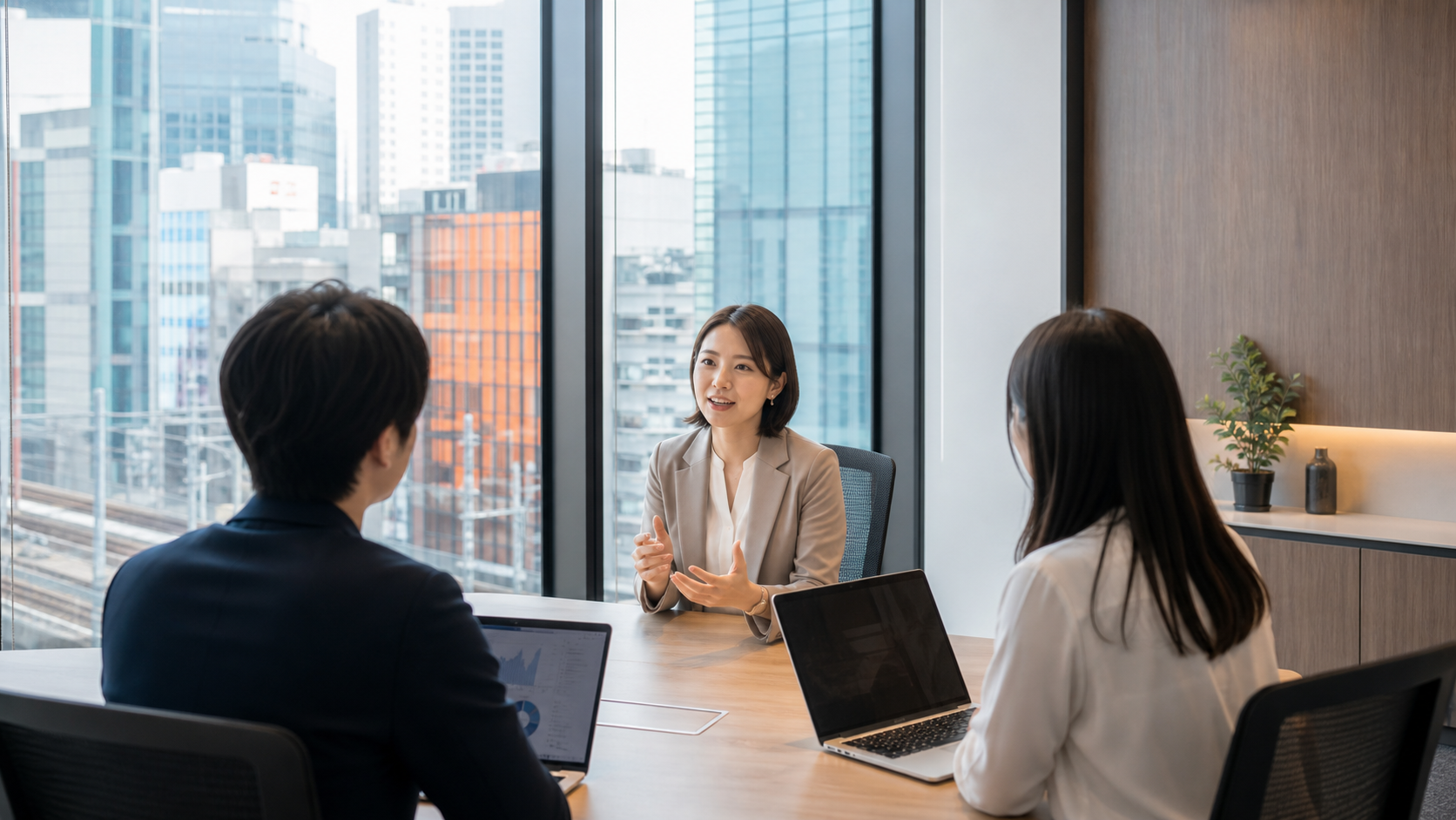 採用と制度設計を通じて組織づくりを進めるHR職のイメージ